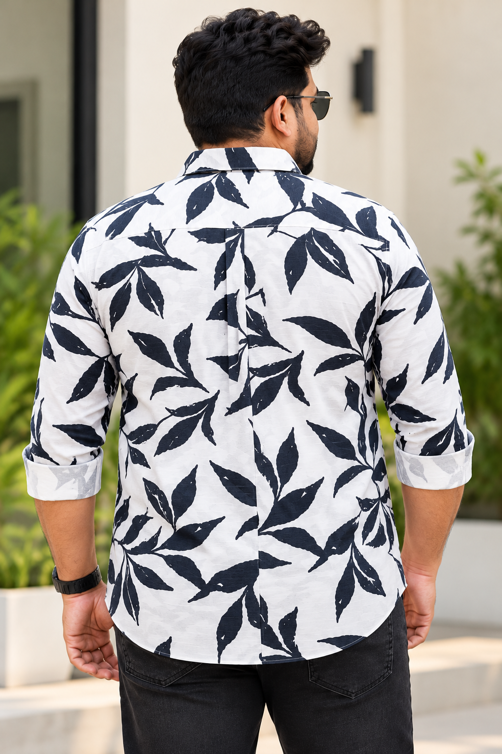 Men's White & Navy Blue Leaf Printed Full Sleeve Cotton Shirt