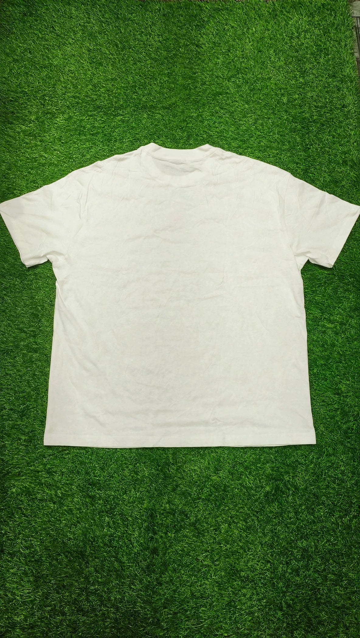 PUMA Men’s White Minimal Logo Round Neck T-Shirt